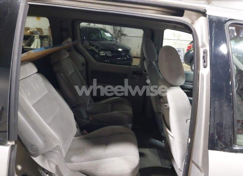 Photo 8 of 2004 Ford Freestar SEL (VIN 2FMDA52284BA01441)