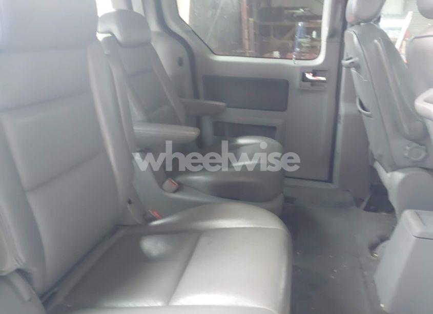Photo 8 of 2004 Ford Freestar LIMITED (VIN 2FMDA58264BA82267)