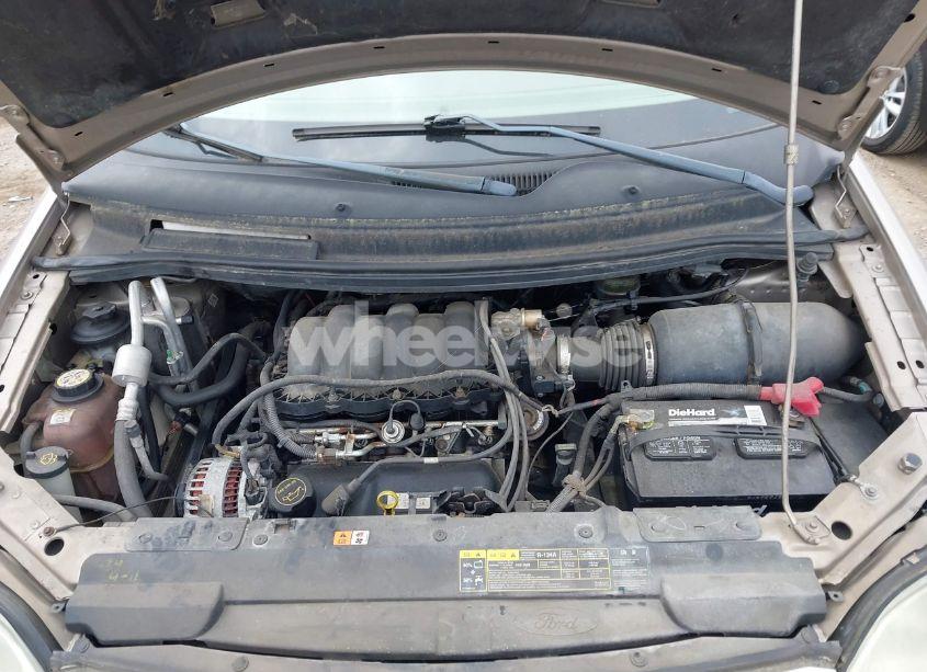 Photo 10 of 2002 Ford Windstar LIMITED (VIN 2FMDA58412BB61148)