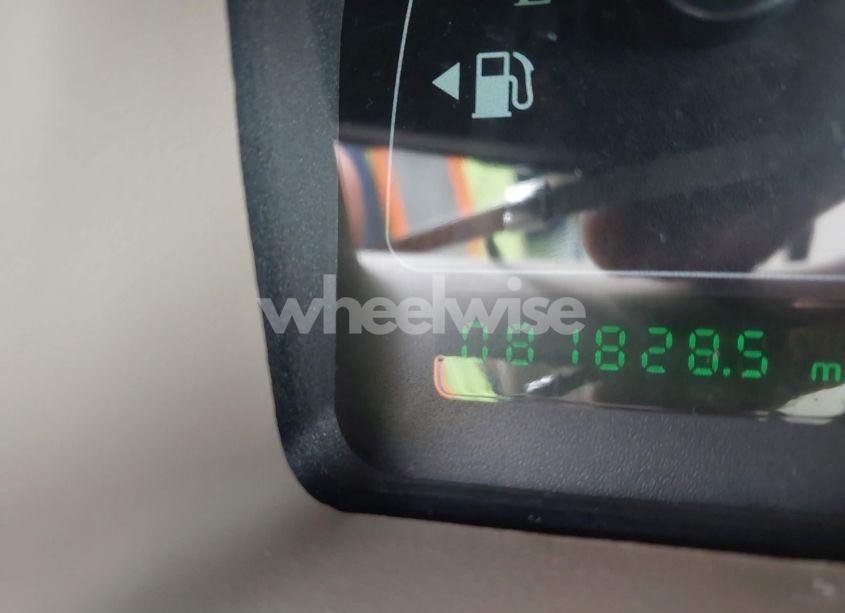 Photo 12 of 2002 Ford Windstar LIMITED (VIN 2FMDA58412BB61148)