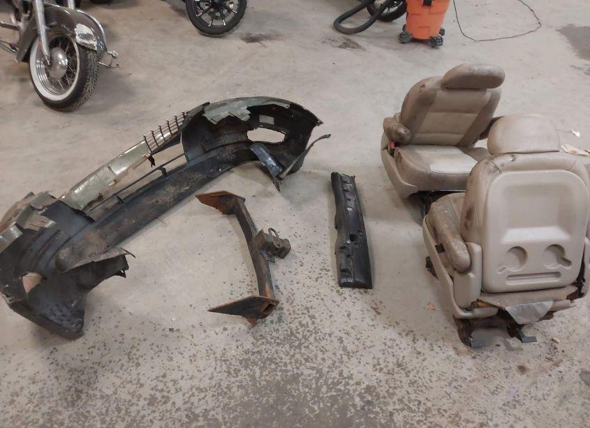 Photo 12 of 2002 Ford Windstar LIMITED (VIN 2FMDA58482BB17020)