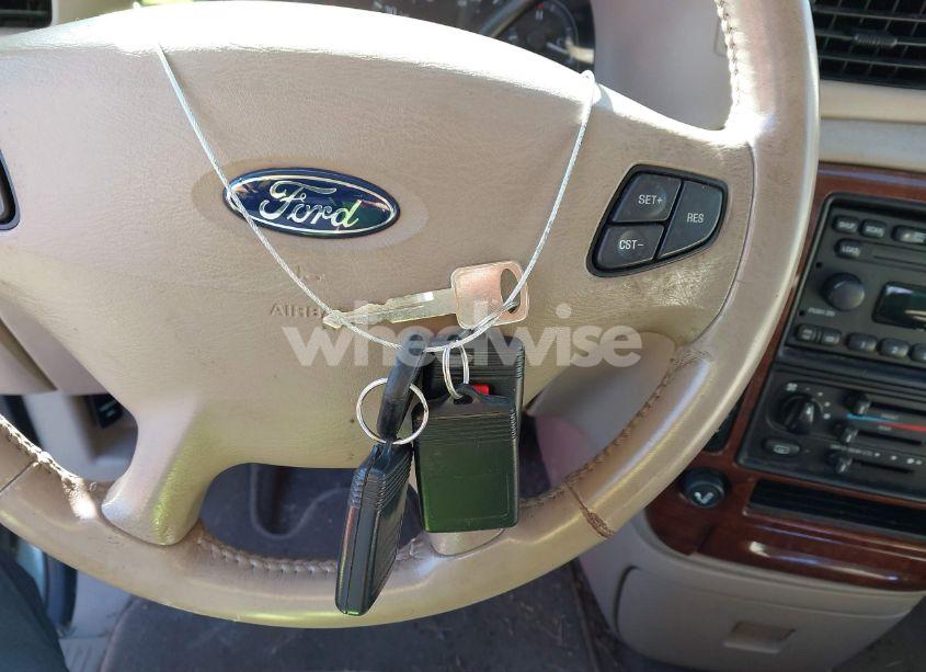 Photo 11 of 2002 Ford Windstar LIMITED (VIN 2FMDA58482BB51930)