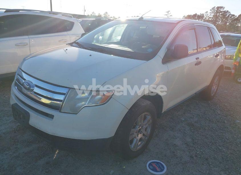 Photo 2 of 2007 Ford Edge SE (VIN 2FMDK36C97BB56864)