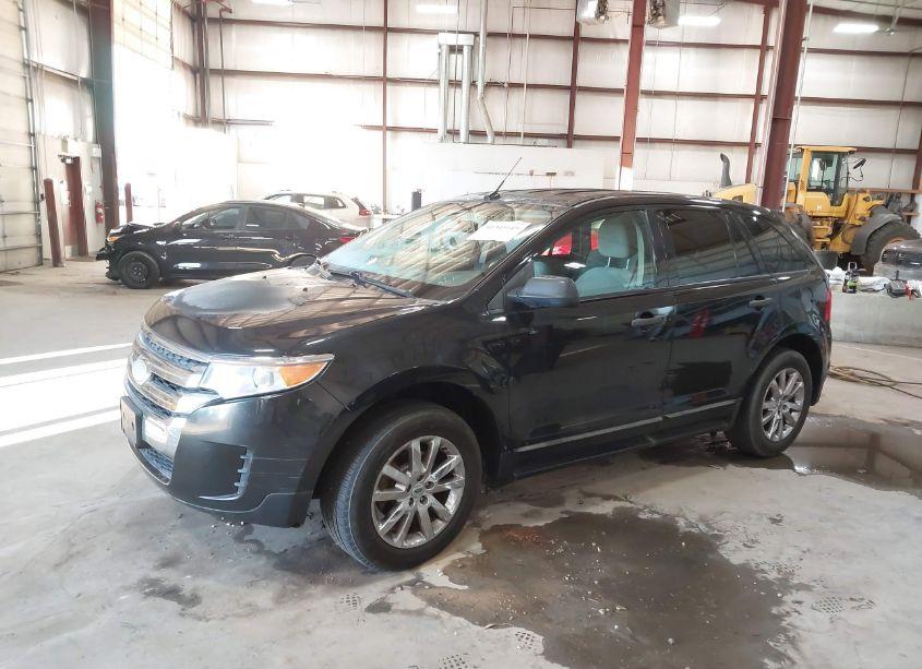 Photo 2 of 2013 Ford Edge SE (VIN 2FMDK3G96DBC30966)