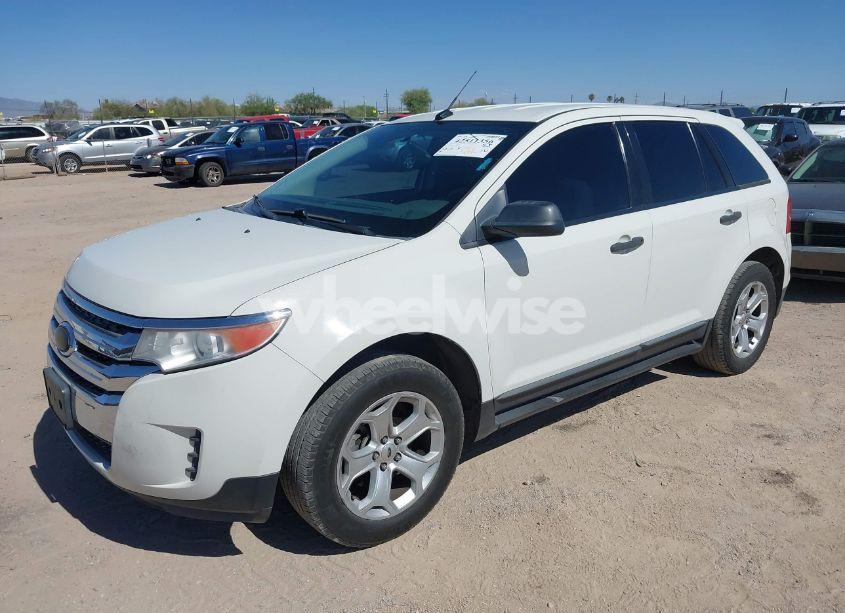 Photo 2 of 2013 Ford Edge SE (VIN 2FMDK3G98DBC59336)