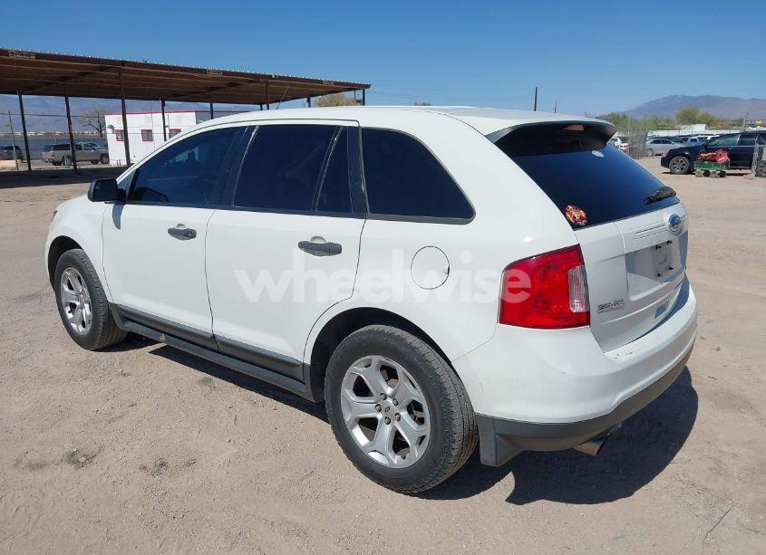 Photo 3 of 2013 Ford Edge SE (VIN 2FMDK3G98DBC59336)