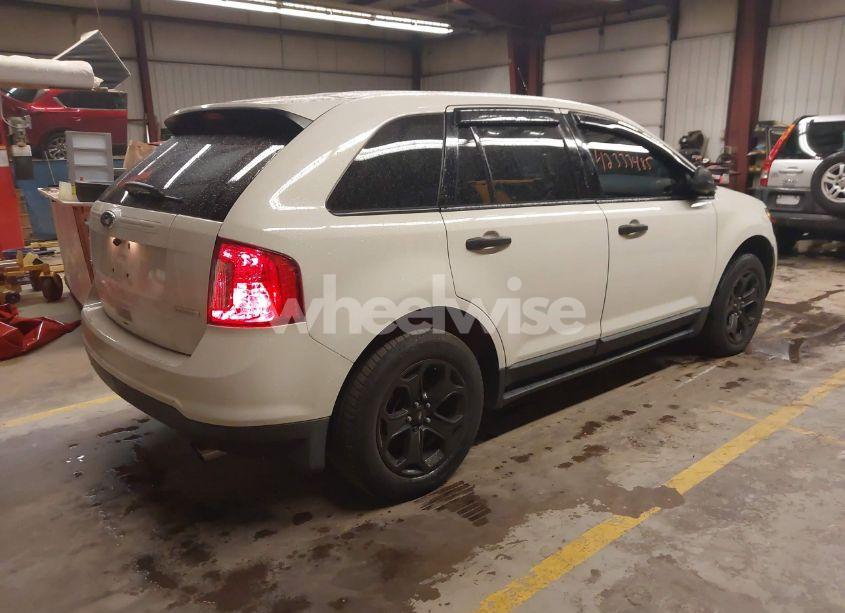 Photo 4 of 2013 Ford Edge SE (VIN 2FMDK3G99DBA95899)
