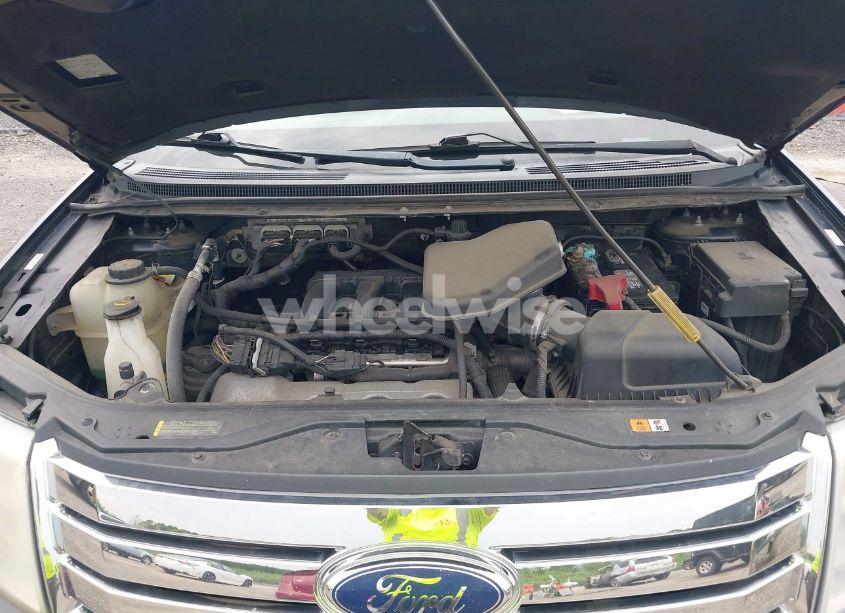 Photo 10 of 2010 Ford Edge SE (VIN 2FMDK3GC0ABA42144)