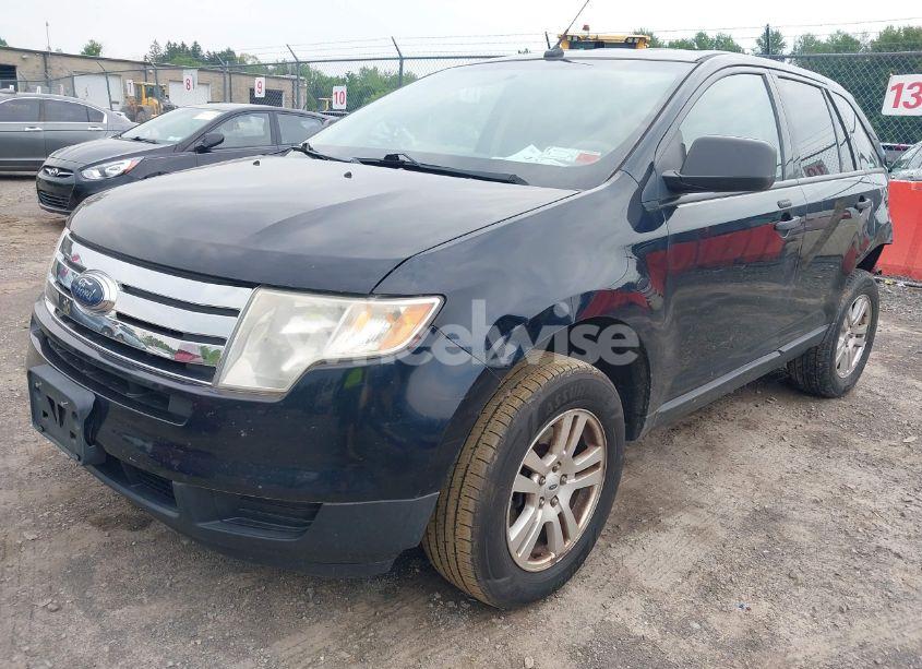Photo 2 of 2010 Ford Edge SE (VIN 2FMDK3GC0ABA42144)
