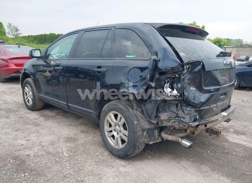 Photo 3 of 2010 Ford Edge SE (VIN 2FMDK3GC0ABA42144)