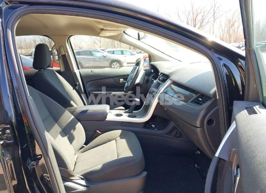 Photo 5 of 2011 Ford Edge SE (VIN 2FMDK3GC0BBB60647)