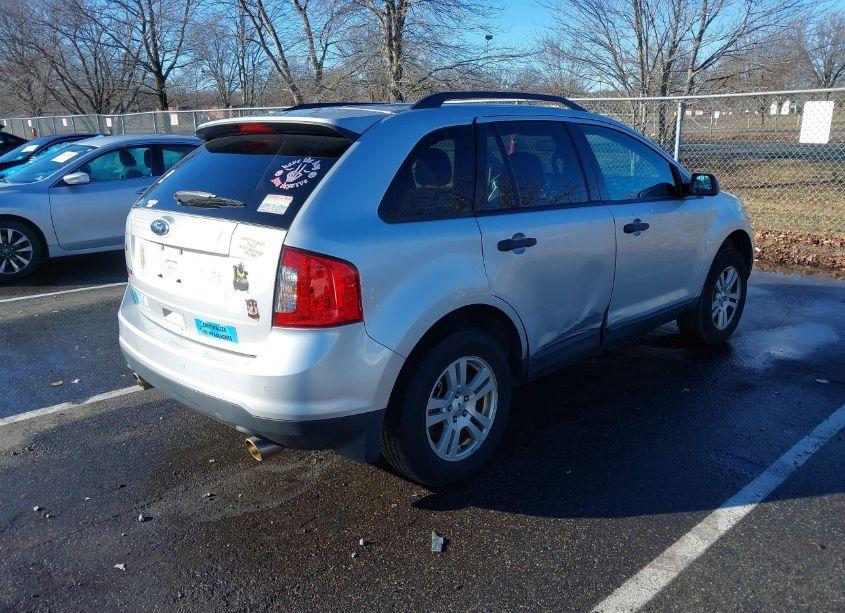 Photo 4 of 2013 Ford Edge SE (VIN 2FMDK3GC0DBA25252)