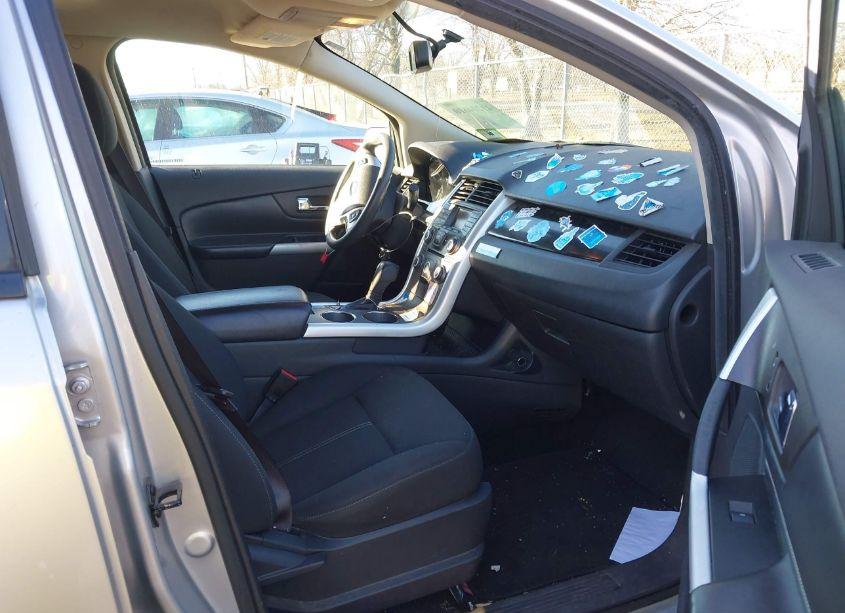 Photo 5 of 2013 Ford Edge SE (VIN 2FMDK3GC0DBA25252)