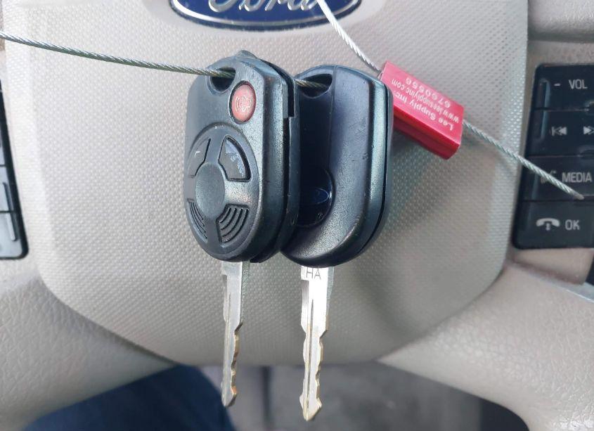 Photo 11 of 2010 Ford Edge SE (VIN 2FMDK3GC1ABA72480)