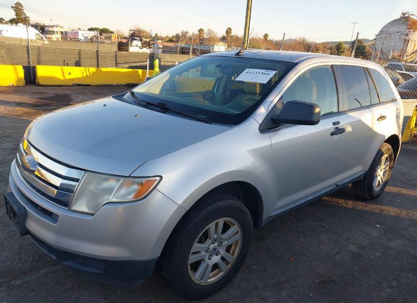 Photo 2 of 2010 Ford Edge SE (VIN 2FMDK3GC1ABA72480)