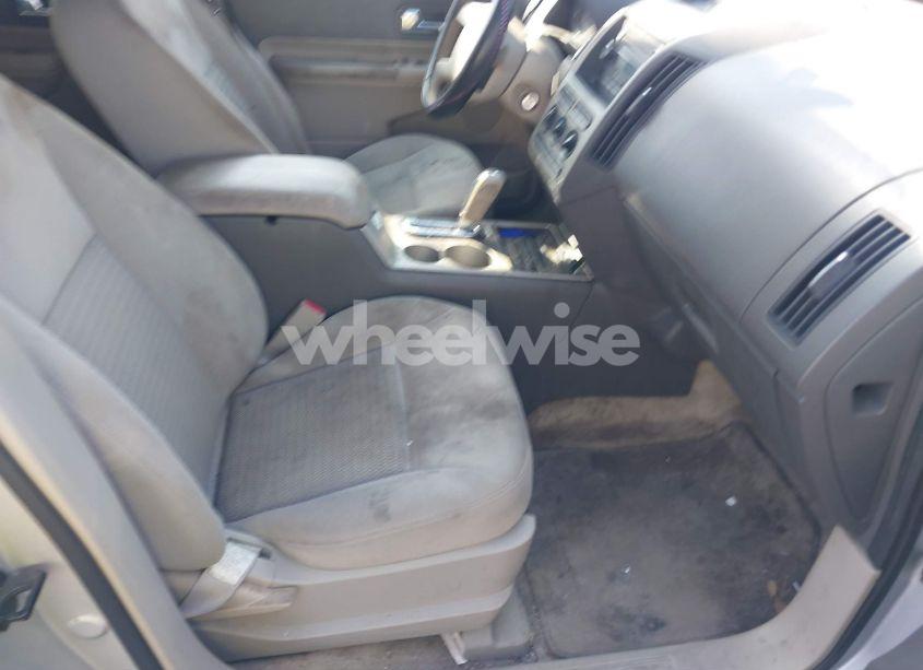 Photo 5 of 2010 Ford Edge SE (VIN 2FMDK3GC1ABA76061)