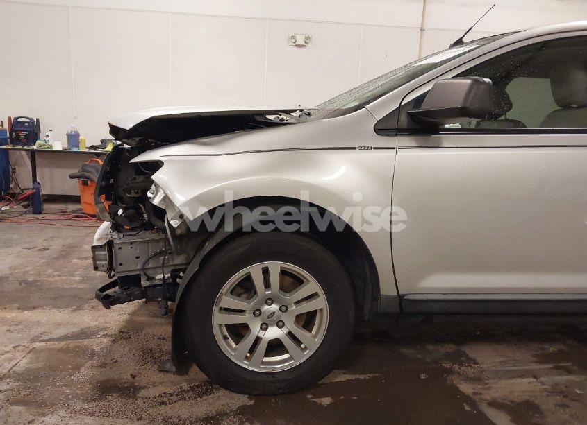 Photo 21 of 2010 Ford Edge SE (VIN 2FMDK3GC1ABB34525)