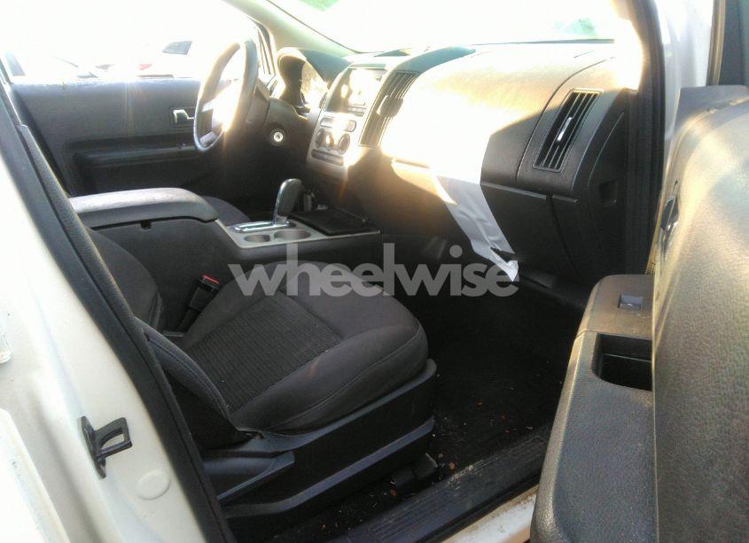 Photo 5 of 2010 Ford Edge SE (VIN 2FMDK3GC1ABB66326)