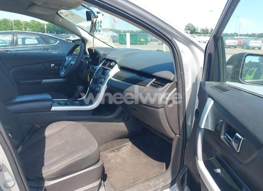 Photo 5 of 2013 Ford Edge SE (VIN 2FMDK3GC1DBA25261)
