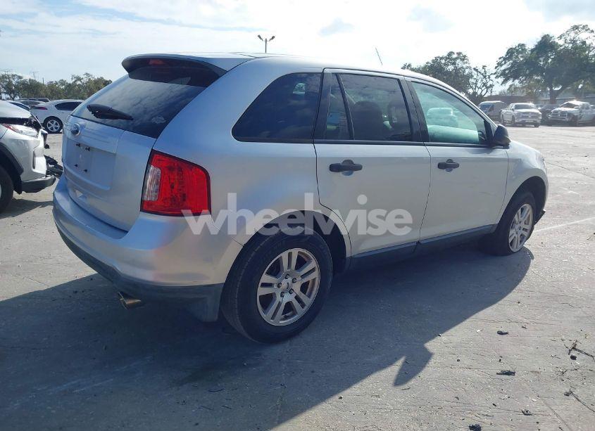 Photo 4 of 2013 Ford Edge SE (VIN 2FMDK3GC1DBA56963)