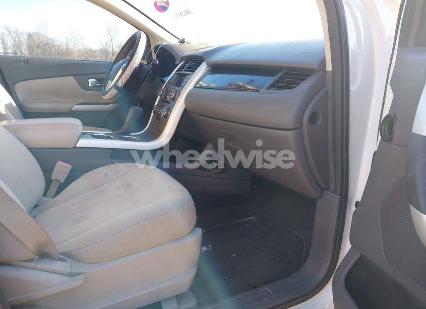 Photo 5 of 2013 Ford Edge SE (VIN 2FMDK3GC1DBA94001)