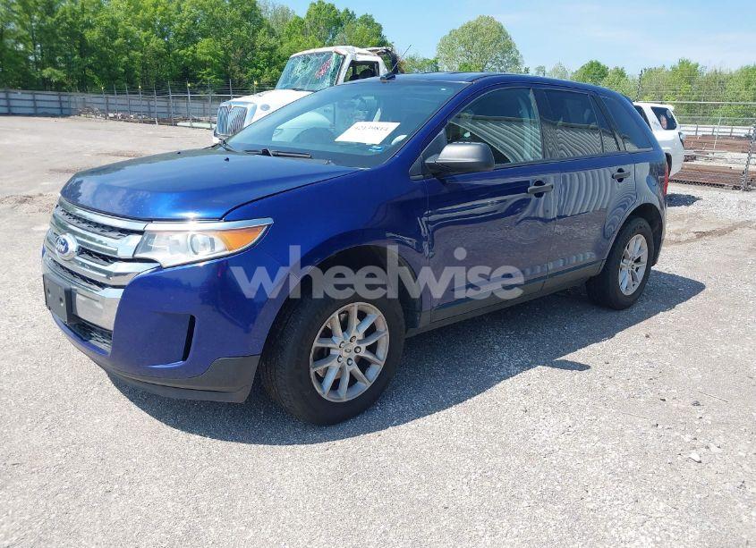 Photo 2 of 2013 Ford Edge SE (VIN 2FMDK3GC1DBB52186)
