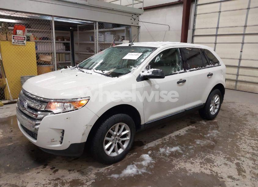 Photo 2 of 2013 Ford Edge SE (VIN 2FMDK3GC1DBB81574)