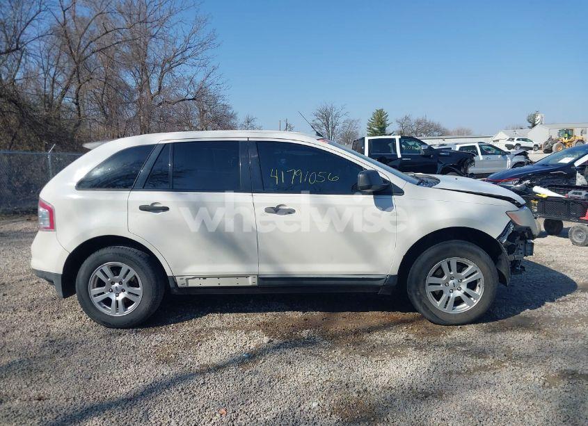 Photo 14 of 2010 Ford Edge SE (VIN 2FMDK3GC2ABB03963)