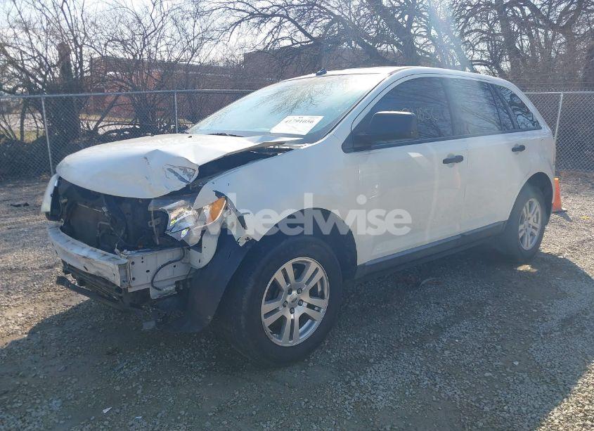 Photo 2 of 2010 Ford Edge SE (VIN 2FMDK3GC2ABB03963)