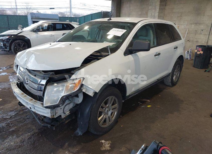 Photo 2 of 2010 Ford Edge SE (VIN 2FMDK3GC2ABB19709)