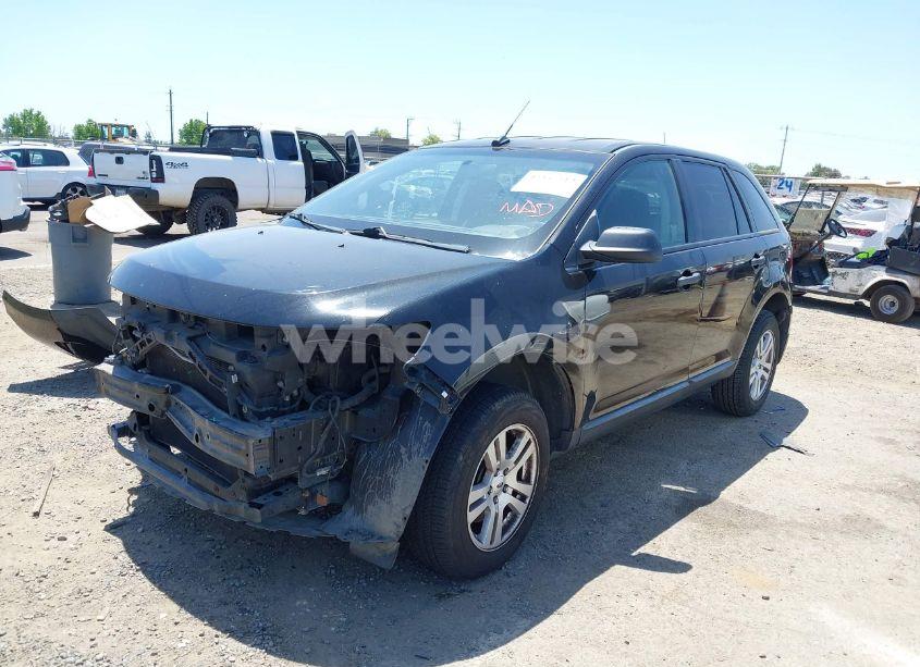 Photo 2 of 2011 Ford Edge SE (VIN 2FMDK3GC2BBB04144)