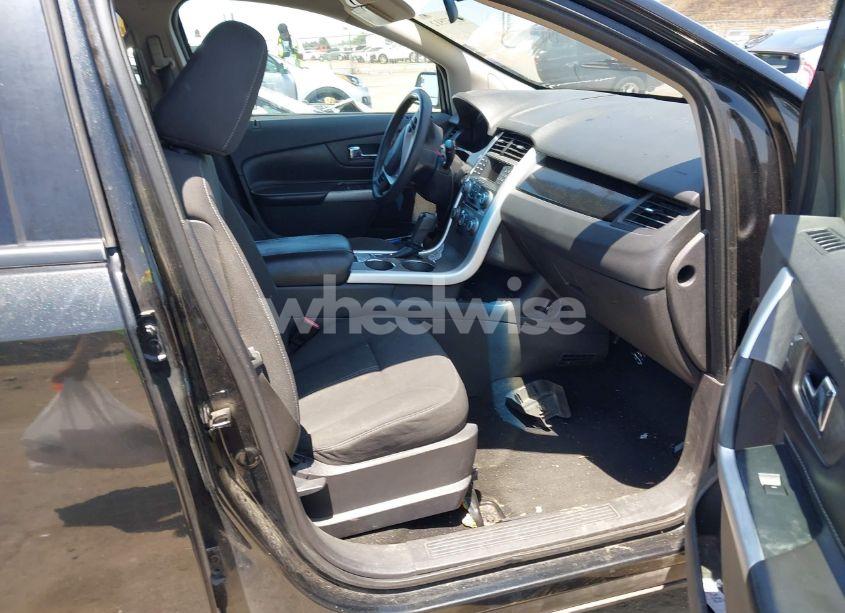 Photo 5 of 2011 Ford Edge SE (VIN 2FMDK3GC2BBB04144)