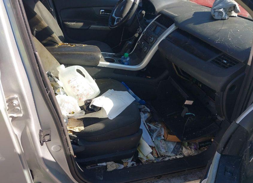 Photo 5 of 2011 Ford Edge SE (VIN 2FMDK3GC2BBB11630)