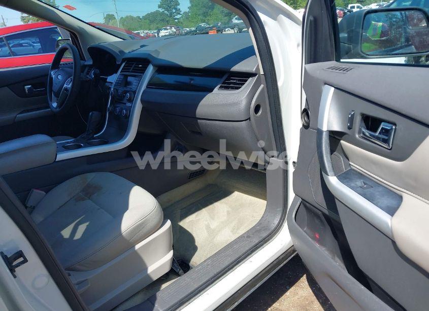 Photo 5 of 2011 Ford Edge SE (VIN 2FMDK3GC2BBB15287)