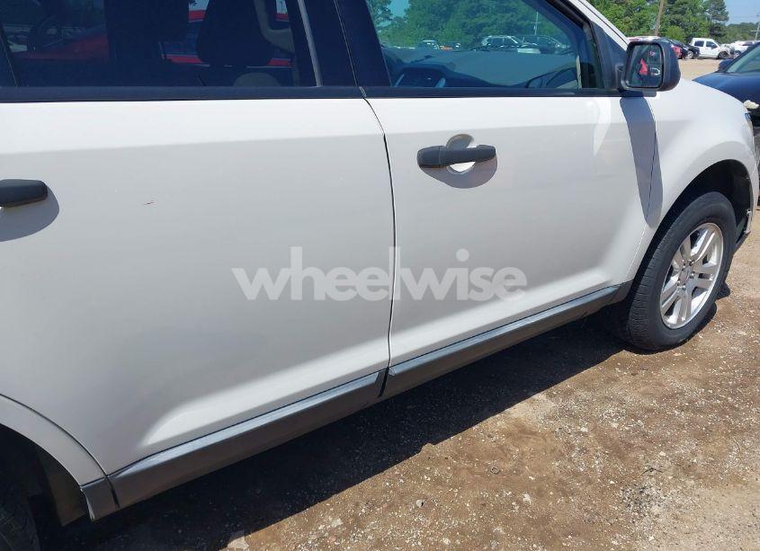 Photo 6 of 2011 Ford Edge SE (VIN 2FMDK3GC2BBB15287)