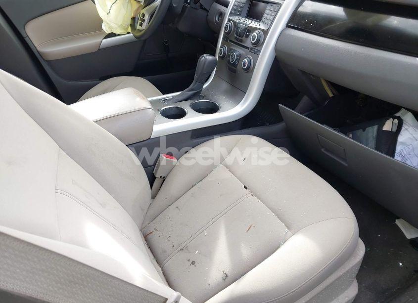 Photo 5 of 2012 Ford Edge SE (VIN 2FMDK3GC2CBA86553)