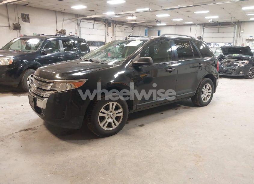 Photo 2 of 2013 Ford Edge SE (VIN 2FMDK3GC2DBA35958)