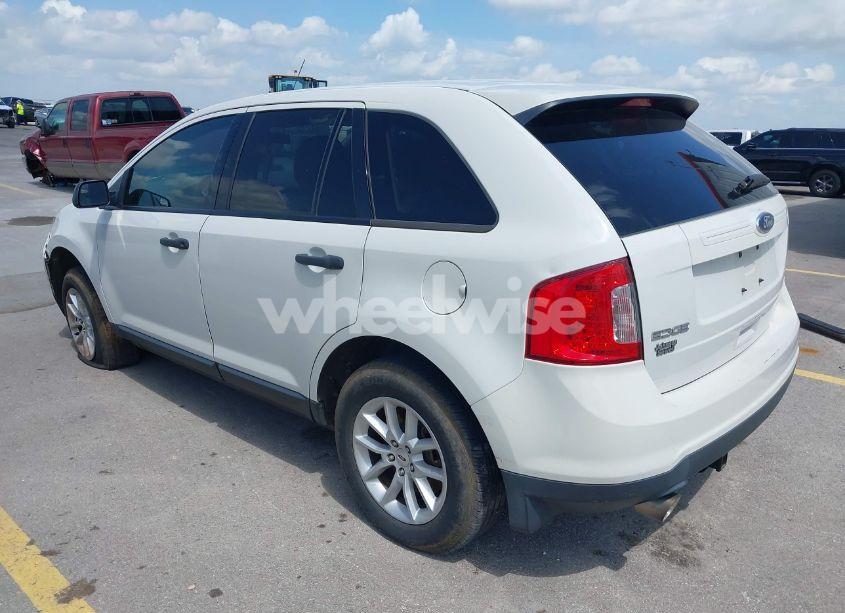 Photo 3 of 2013 Ford Edge SE (VIN 2FMDK3GC2DBB10898)