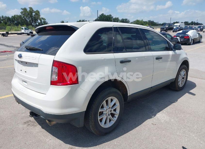 Photo 4 of 2013 Ford Edge SE (VIN 2FMDK3GC2DBB10898)