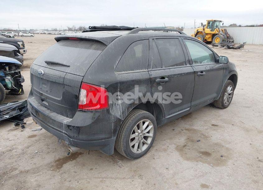 Photo 4 of 2013 Ford Edge SE (VIN 2FMDK3GC2DBB43948)