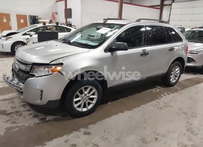 Photo 2 of 2014 Ford Edge SE (VIN 2FMDK3GC2EBB33700)