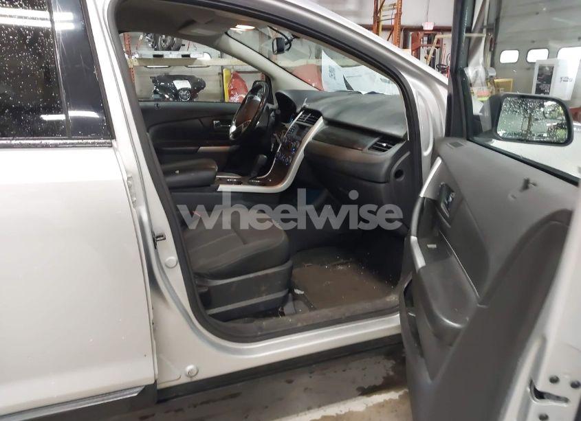 Photo 5 of 2014 Ford Edge SE (VIN 2FMDK3GC2EBB33700)