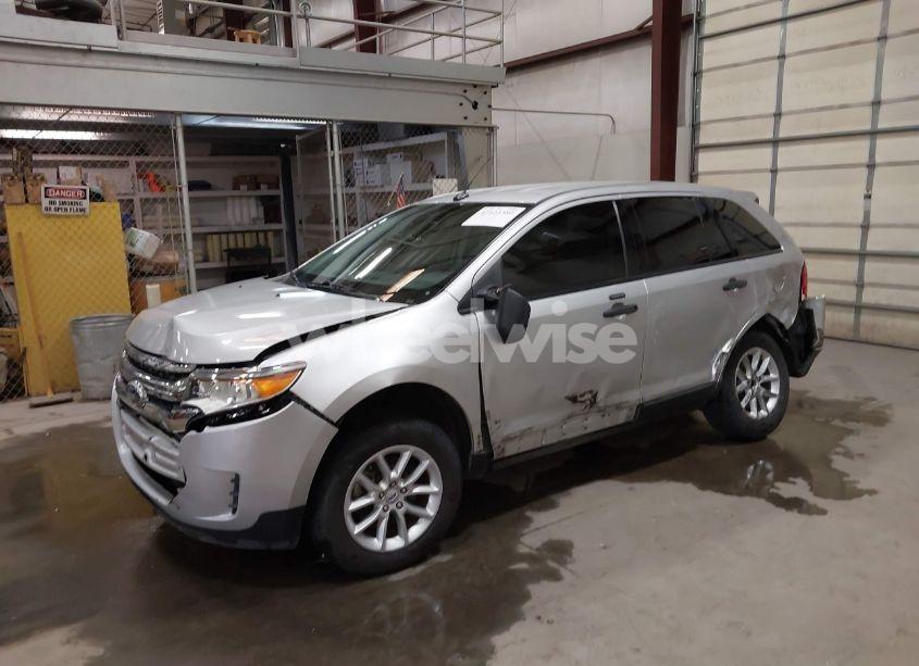 Photo 2 of 2014 Ford Edge SE (VIN 2FMDK3GC2EBB82234)