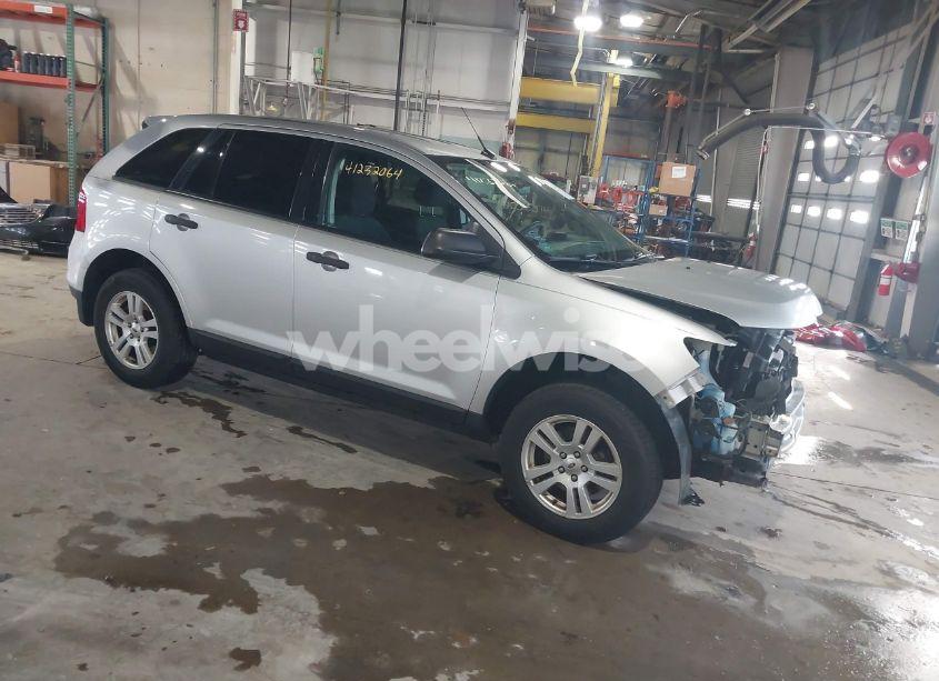 2013 Ford Edge SE (VIN 2FMDK3GC3DBA63431) main photo