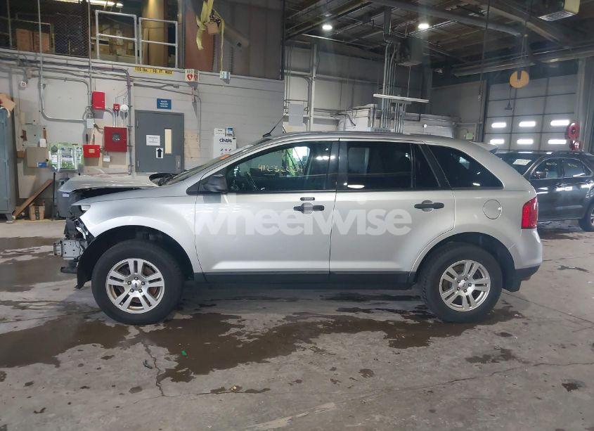 Photo 15 of 2013 Ford Edge SE (VIN 2FMDK3GC3DBA63431)