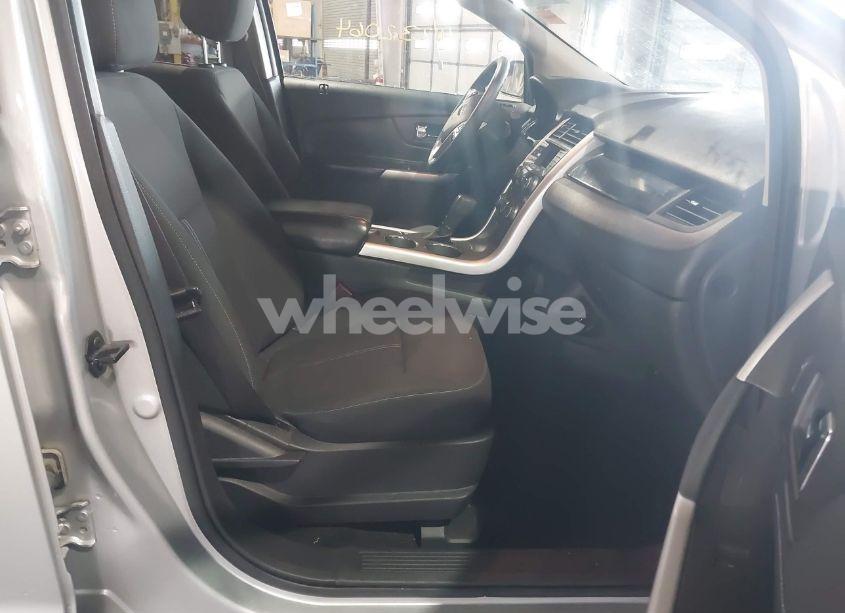 Photo 5 of 2013 Ford Edge SE (VIN 2FMDK3GC3DBA63431)