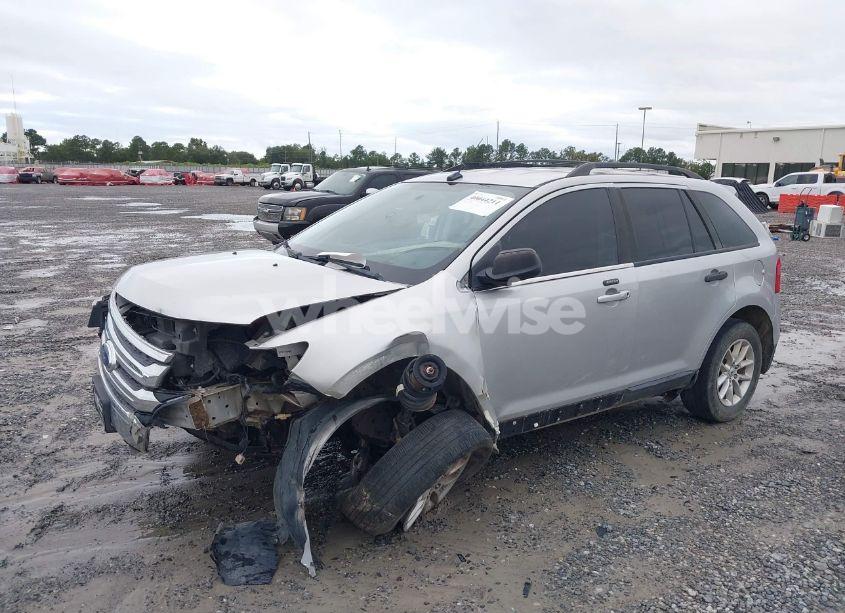 Photo 2 of 2013 Ford Edge SE (VIN 2FMDK3GC3DBB19707)