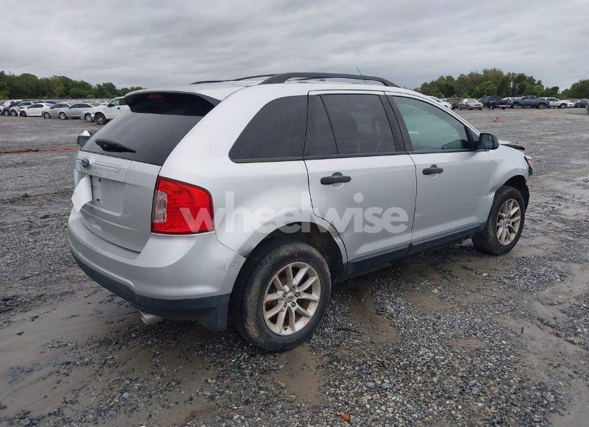 Photo 4 of 2013 Ford Edge SE (VIN 2FMDK3GC3DBB19707)