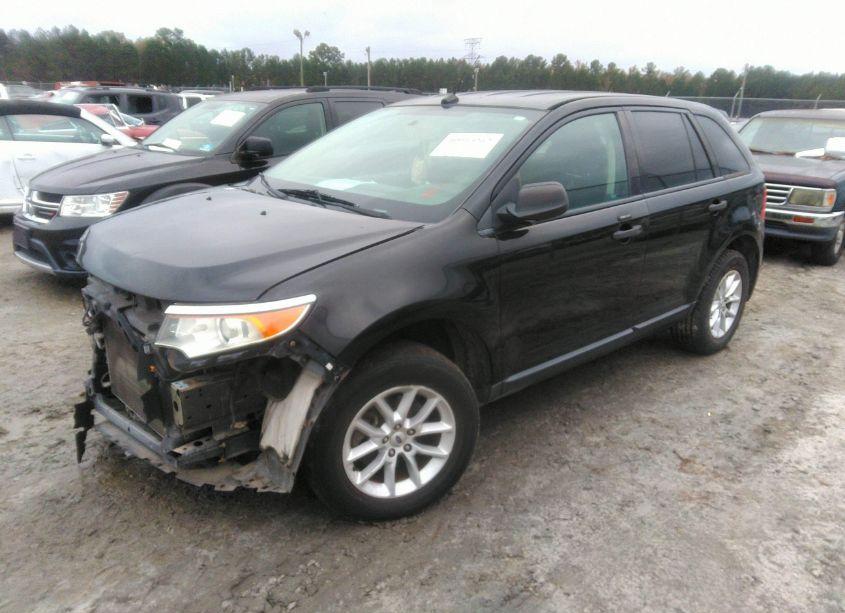 Photo 2 of 2013 Ford Edge SE (VIN 2FMDK3GC3DBE22938)