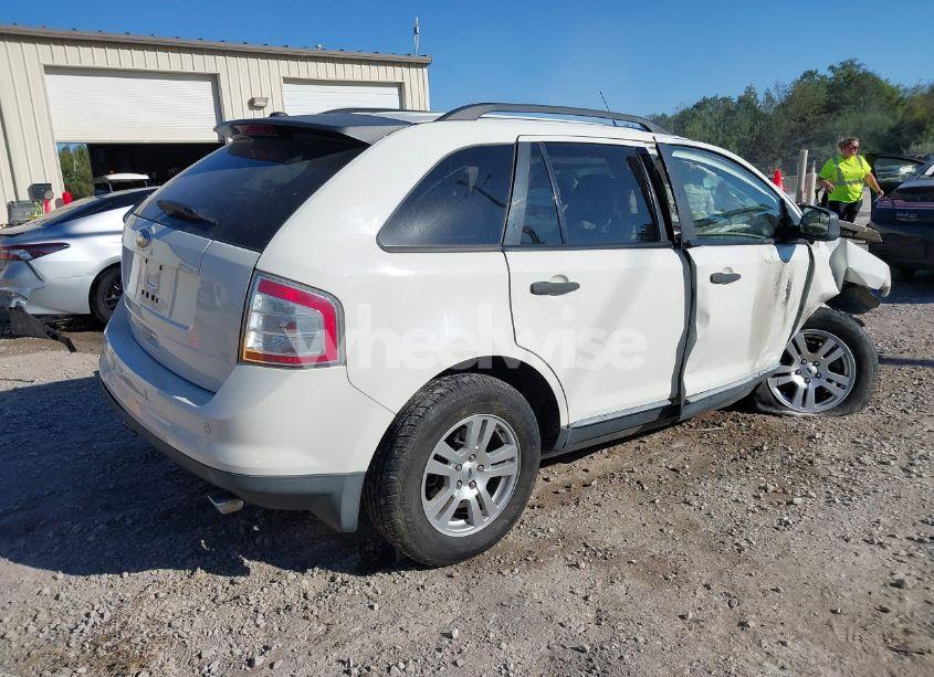 Photo 4 of 2010 Ford Edge SE (VIN 2FMDK3GC4ABB39072)